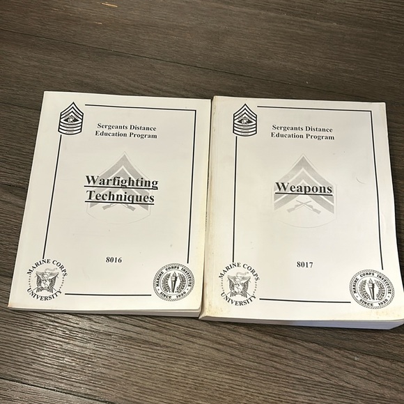 US Marine Corps sergeant distance education program training books 8016 8017 - Picture 1 of 16